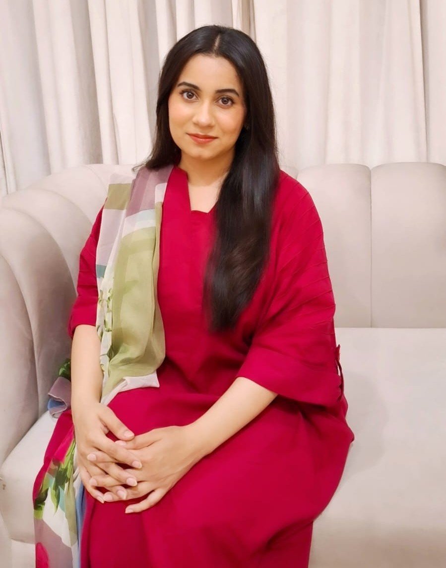 Momal Shakoor